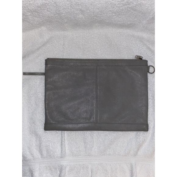 Balenciaga Leather Creased Clutch - Picture 2 of 4